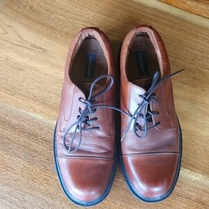 Docker dress shoes men size 11m